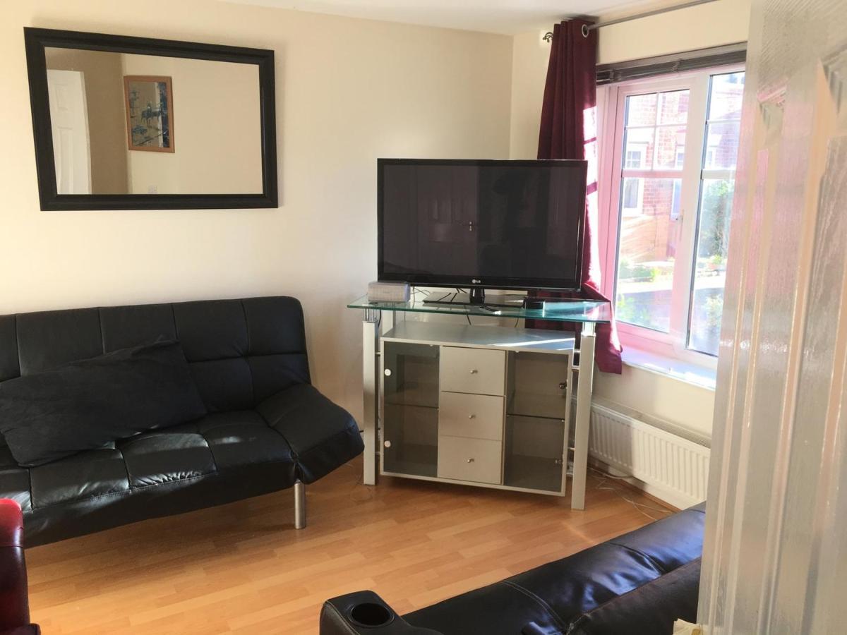 My-places Abbotsfield Court Townhouse 4 Casa de hóspedes Manchester