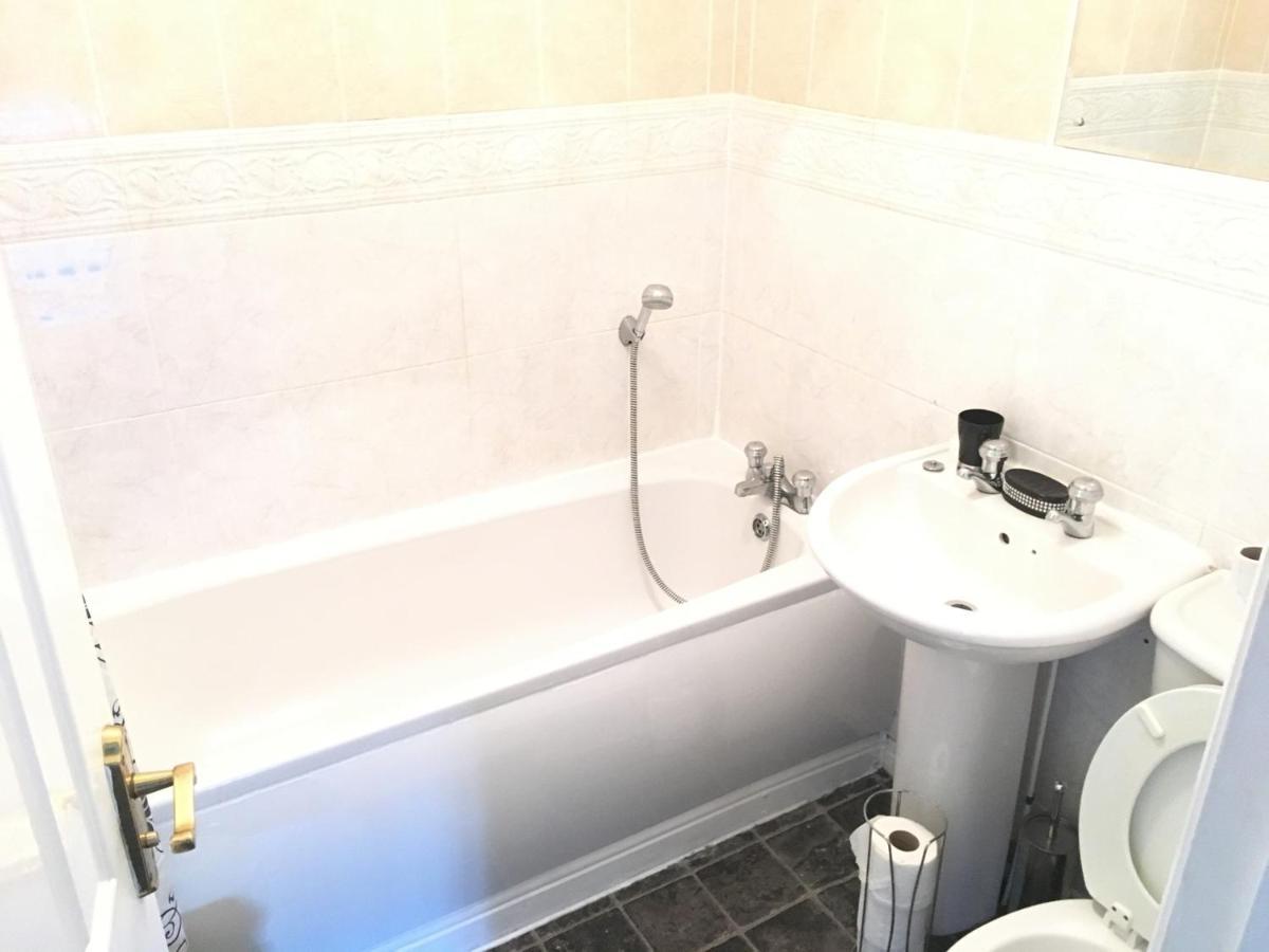 Casa de hóspedes My-places Abbotsfield Court Townhouse 4 Manchester